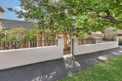 /international/au/25-pine-street-brighton-vic-151038960/