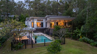 /international/au/6-powerful-owl-court-bunya-qld-148336004/