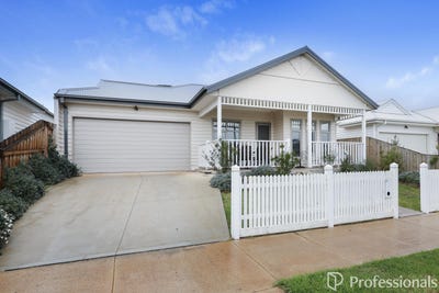 /international/au/11-rheola-street-eynesbury-vic-151418684/