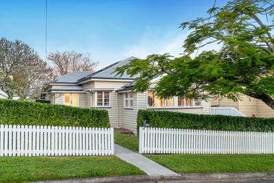 /international/au/9-gorban-street-holland-park-qld-151595100/