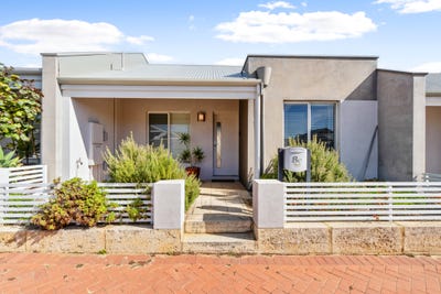 /international/au/8c-marchwood-boulevard-butler-wa-148167104/