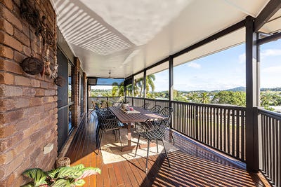 /international/au/17-grevillea-drive-glenella-qld-151574488/