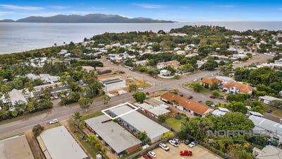 /international/au/1-28-primrose-street-belgian-gardens-qld-151229888/