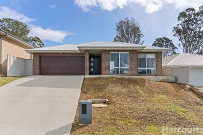 /international/au/7-freesia-place-port-macquarie-nsw-151214656/