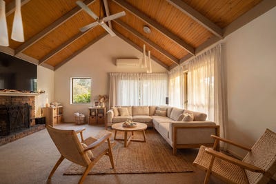 /international/au/9-vista-park-drive-buderim-qld-151394704/