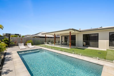 /international/au/11-daydream-street-mountain-creek-qld-152459916/