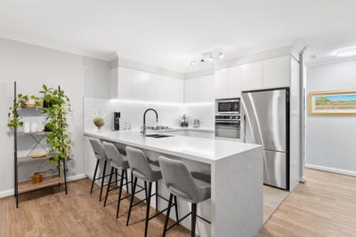 /international/au/7-177-oxford-street-leederville-wa-151061716/