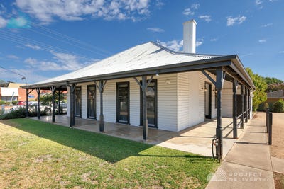 /international/au/30-evelyn-street-corowa-nsw-151219824/