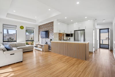 /international/au/9a-princess-road-westminster-wa-151425628/