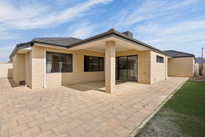 /international/au/16-laggan-road-canning-vale-wa-152589456/
