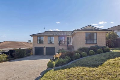/international/au/4-samuel-place-goulburn-nsw-151435492/