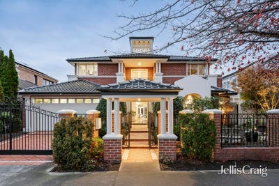 /international/au/11-the-ridge-canterbury-vic-151292756/