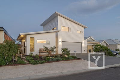 /international/au/18-sheshan-road-dunsborough-wa-151087976/