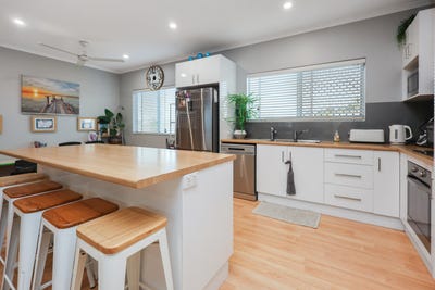 /international/au/50-green-st-normanton-qld-148378992/?lang=en