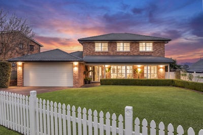 /international/au/23-battlement-crescent-castle-hill-nsw-151271480/