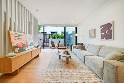 /international/au/8-barr-street-camperdown-nsw-151300664/