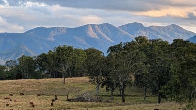/international/au/122-j-bell-road-coochin-qld-149715616/