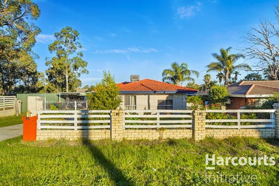 /international/au/15-brecknock-way-girrawheen-wa-151715168/