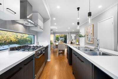 /international/au/18-talisker-street-springfield-lakes-qld-151381896/