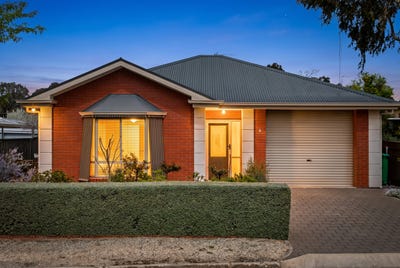 /international/au/7-young-street-clare-sa-152559080/
