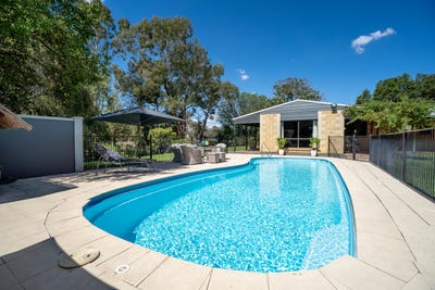 /international/au/7963-mitchell-highway-wellington-nsw-700399688/