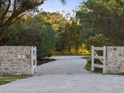 /international/au/70-aquarius-avenue-torquay-vic-151148532/
