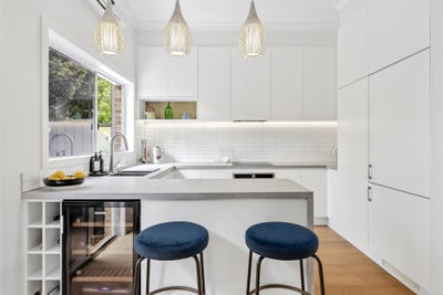 /international/au/2-735-warringah-road-forestville-nsw-152688492/