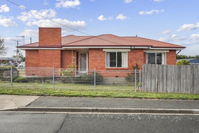 /international/au/29-high-street-longford-tas-151227864/