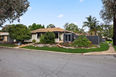 /international/au/40-francis-crescent-salisbury-heights-sa-151440484/
