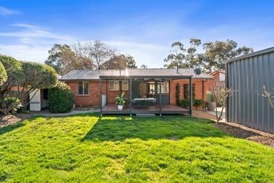 /international/au/18-stretton-crescent-latham-act-152375656/