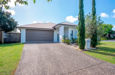 /international/au/74-milbrook-crescent-pimpama-qld-151499040/