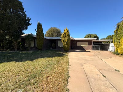 /international/au/49-river-street-balranald-nsw-151363508/
