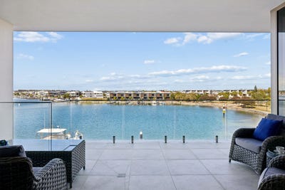 /international/au/307-11-aqua-street-newport-qld-152416960/