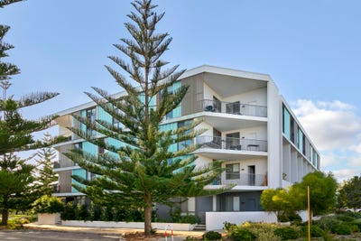 /international/au/13-22-heirisson-way-north-coogee-wa-152618308/