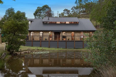 /international/au/255-pinnacle-lane-steels-creek-vic-151258420/