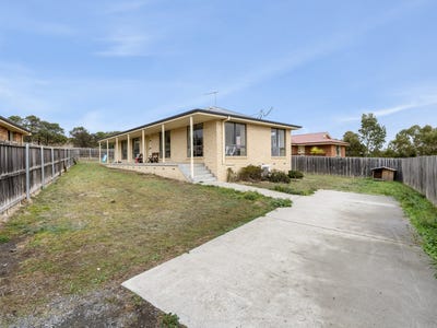 /international/au/16-collis-court-brighton-tas-151541936/