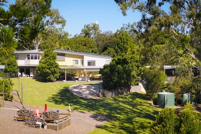 /international/au/15-delaney-road-dayboro-qld-150841108/