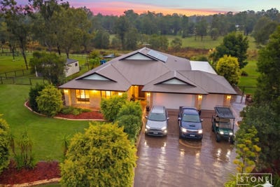 /international/au/74-76-st-covet-court-glenlogan-qld-151254364/