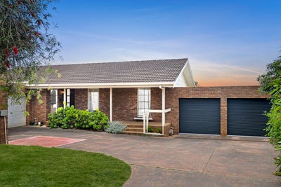 /international/au/2-9-cedar-grove-highton-vic-152681880/