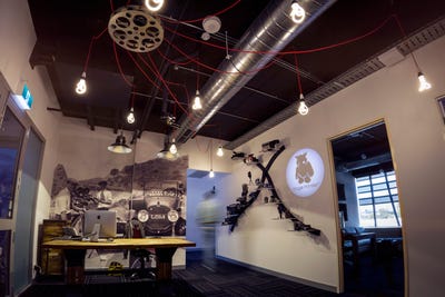 /international/au/8-50-oxford-close-west-leederville-wa-505065420/