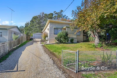 /international/au/12-moir-road-trafalgar-vic-151262672/