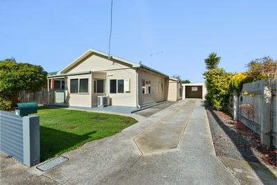 /international/au/14-george-street-latrobe-tas-151177620/