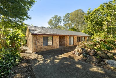 /international/au/9-janelle-street-bellbird-park-qld-148615148/?lang=en