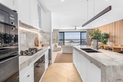 /international/au/1-22-wagawn-street-tugun-qld-151052464/