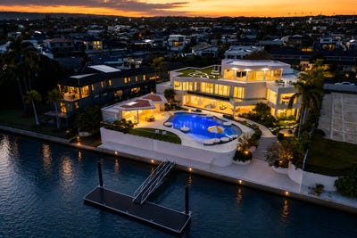 /international/au/14-binda-place-sorrento-qld-151454148/