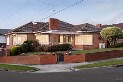 /international/au/1-pippin-avenue-burwood-east-vic-148455760/