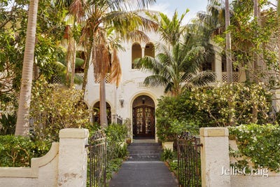 /international/au/7-43-acland-street-st-kilda-vic-152419172/