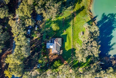 /international/au/140-irymple-road-roleystone-wa-151609800/