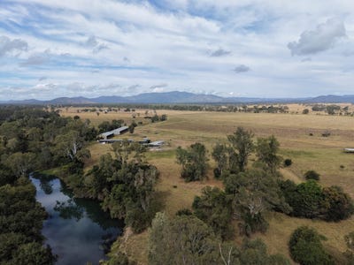 /international/au/-hyblah-4615-gladstone-monto-road-boyne-valley-qld-700410388/