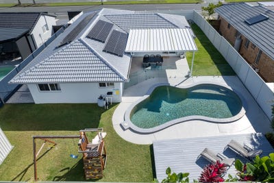 /international/au/180-christine-avenue-burleigh-waters-qld-151371788/
